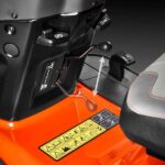 Tractor cortacésped Husqvarna TC 242T - Imagen 3